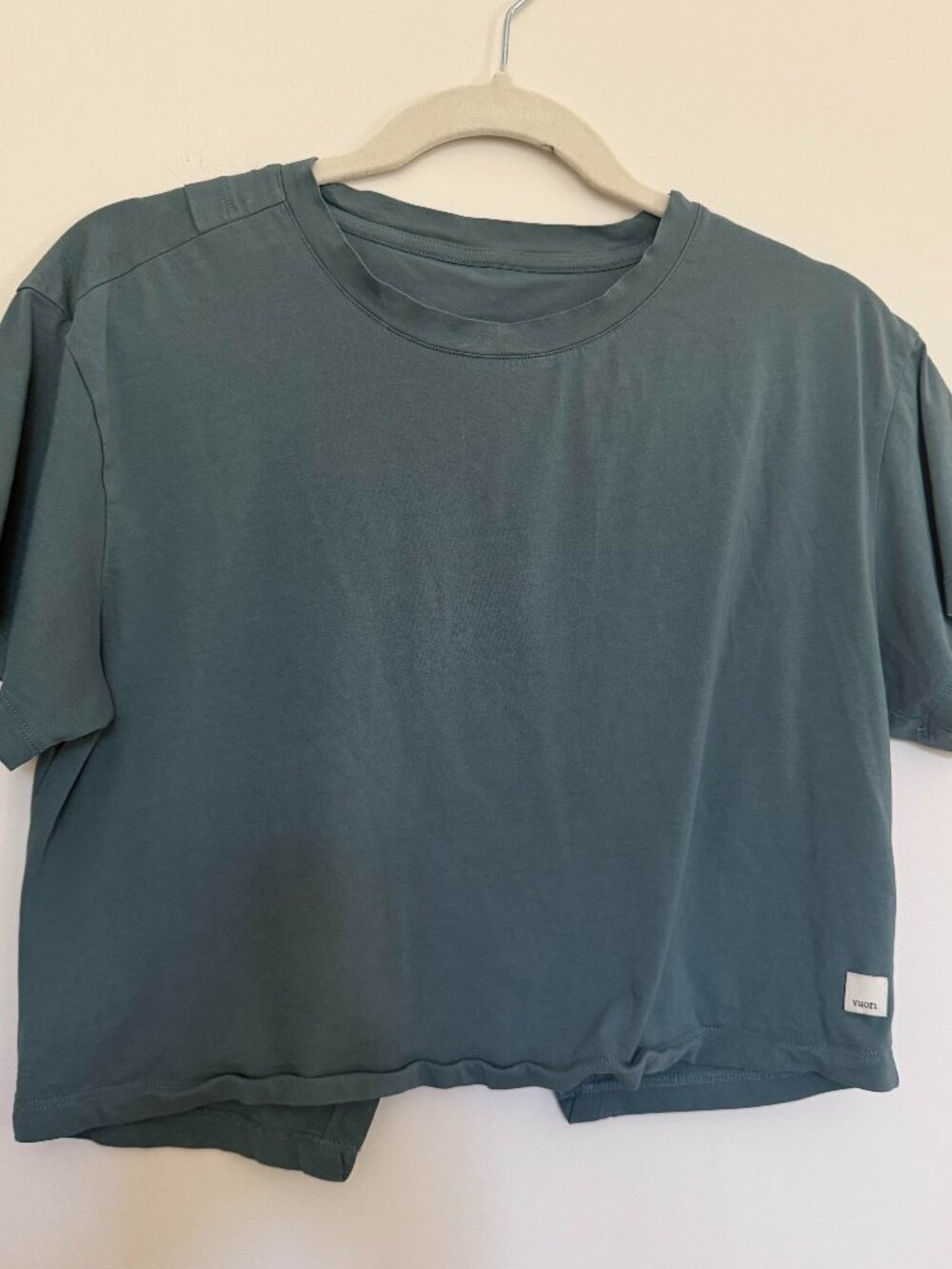 Vuori Short Sleeve Feather Cross Back Boxy Tee Athleisure Active Iron Blue - Med - Picture 2 of 4